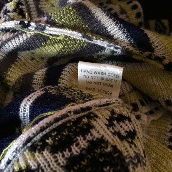 Freeway Printed Cardigan Sweater Size Medium - Picture 4 of 4